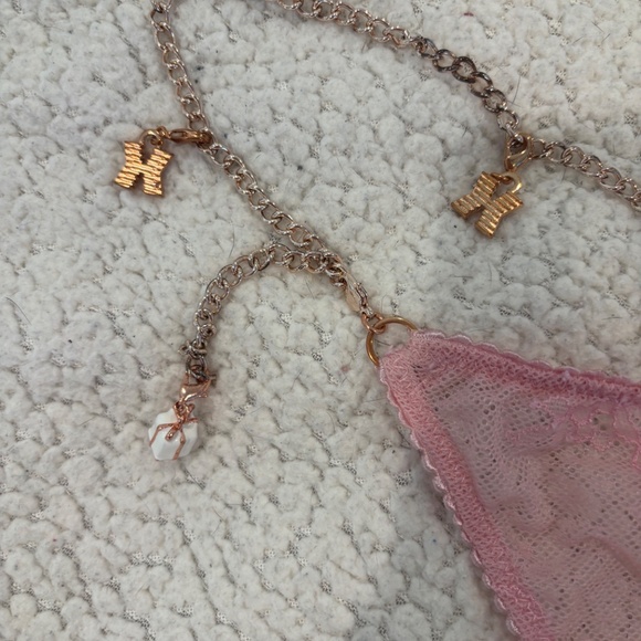 NWT- Savage X Fenty charm and lace thong - Picture 3 of 4